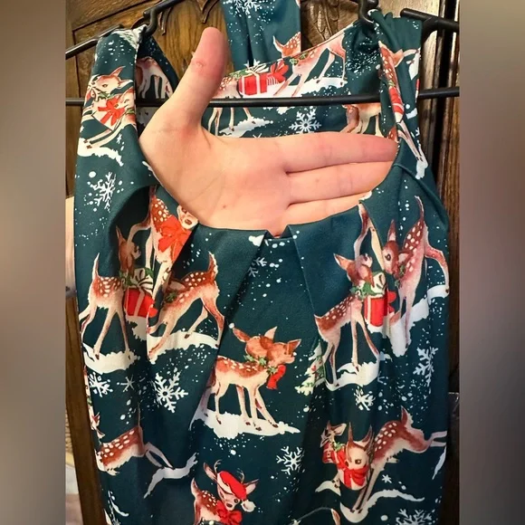 Dresses | Green Reindeer Print Dress Size Large | Poshmark
